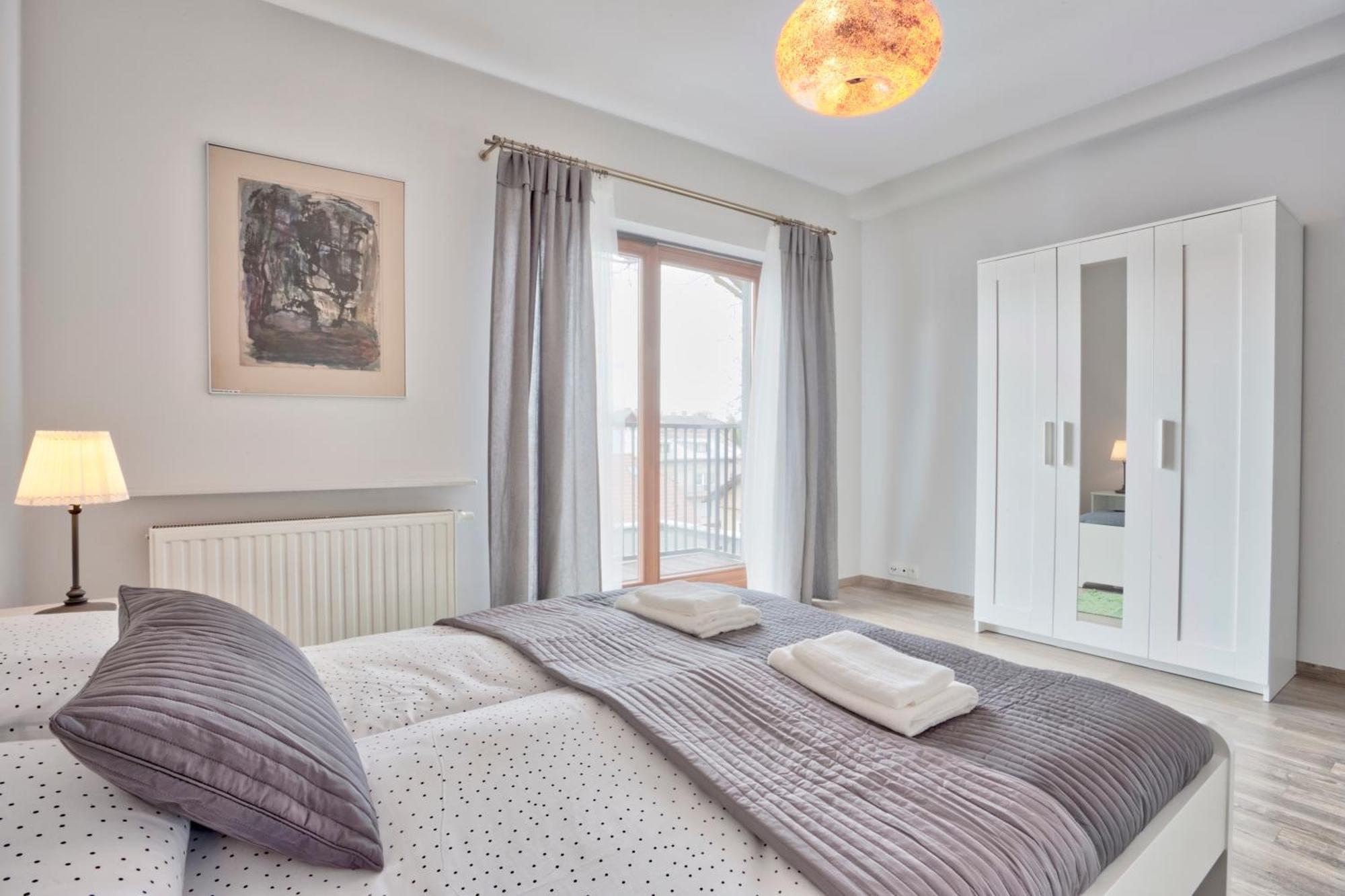 Family Apartment By Tyzenhauz Krakau Buitenkant foto