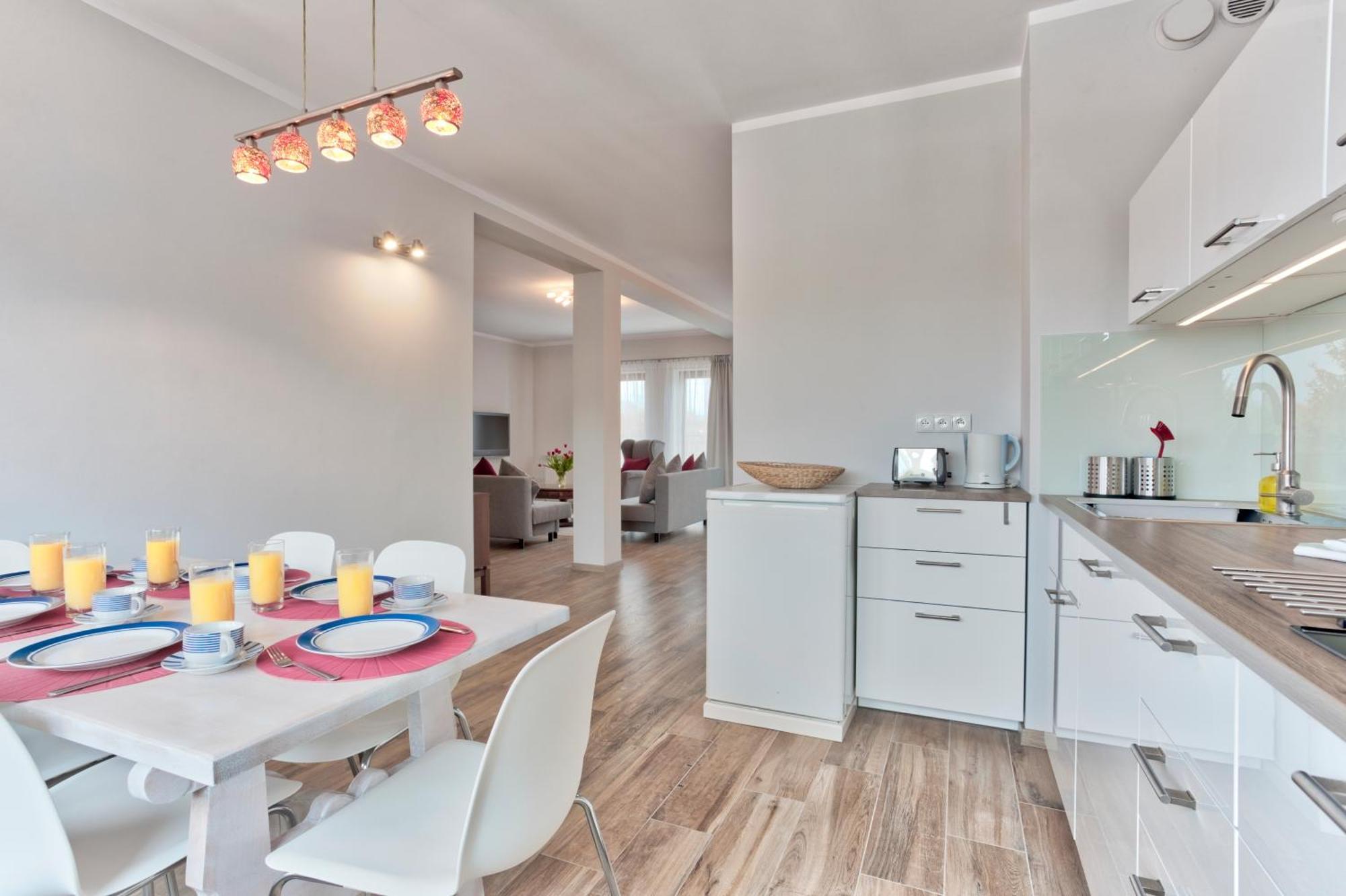 Family Apartment By Tyzenhauz Krakau Buitenkant foto